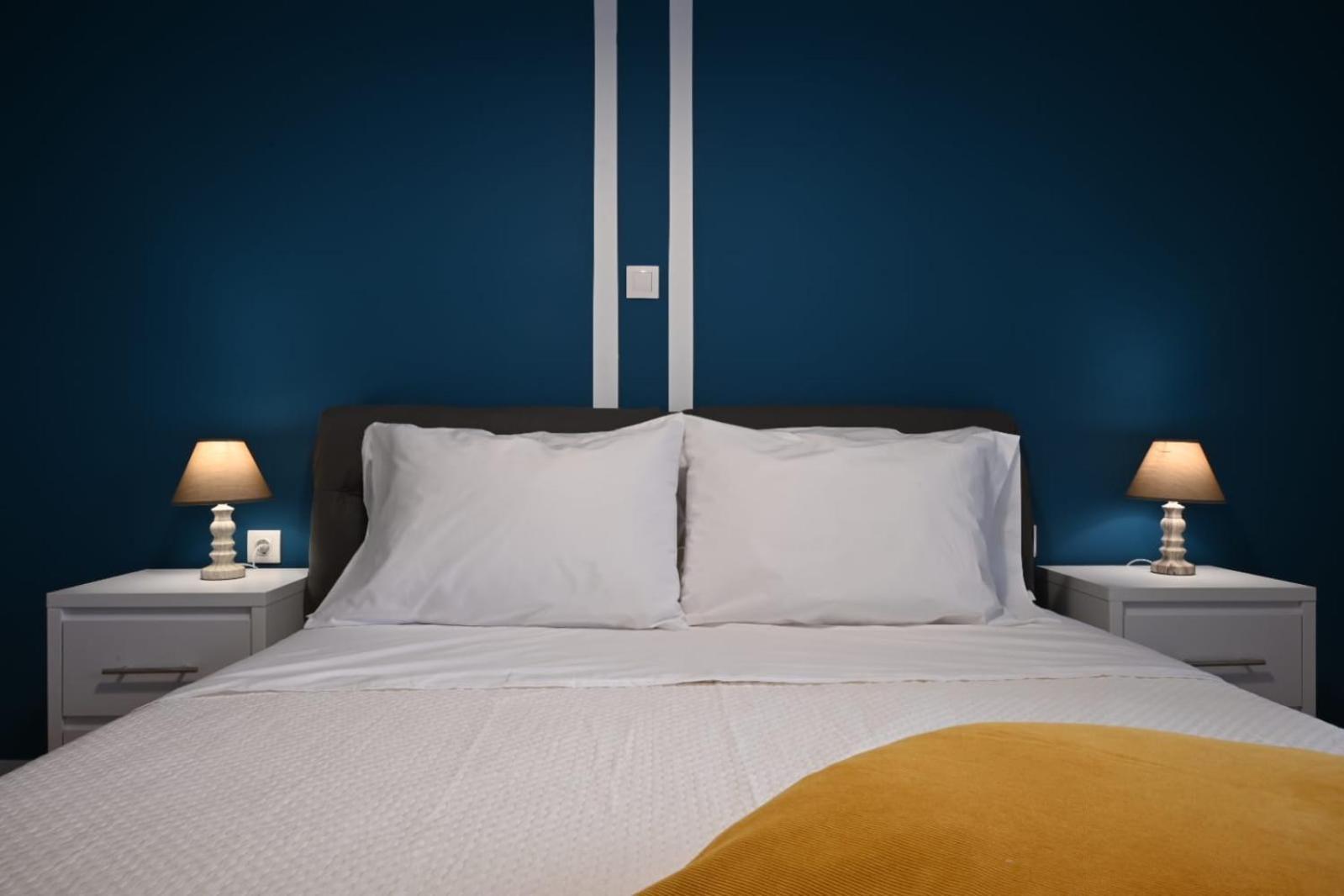 Modern Two Bedroom Apartment At Koukaki アテネ エクステリア 写真